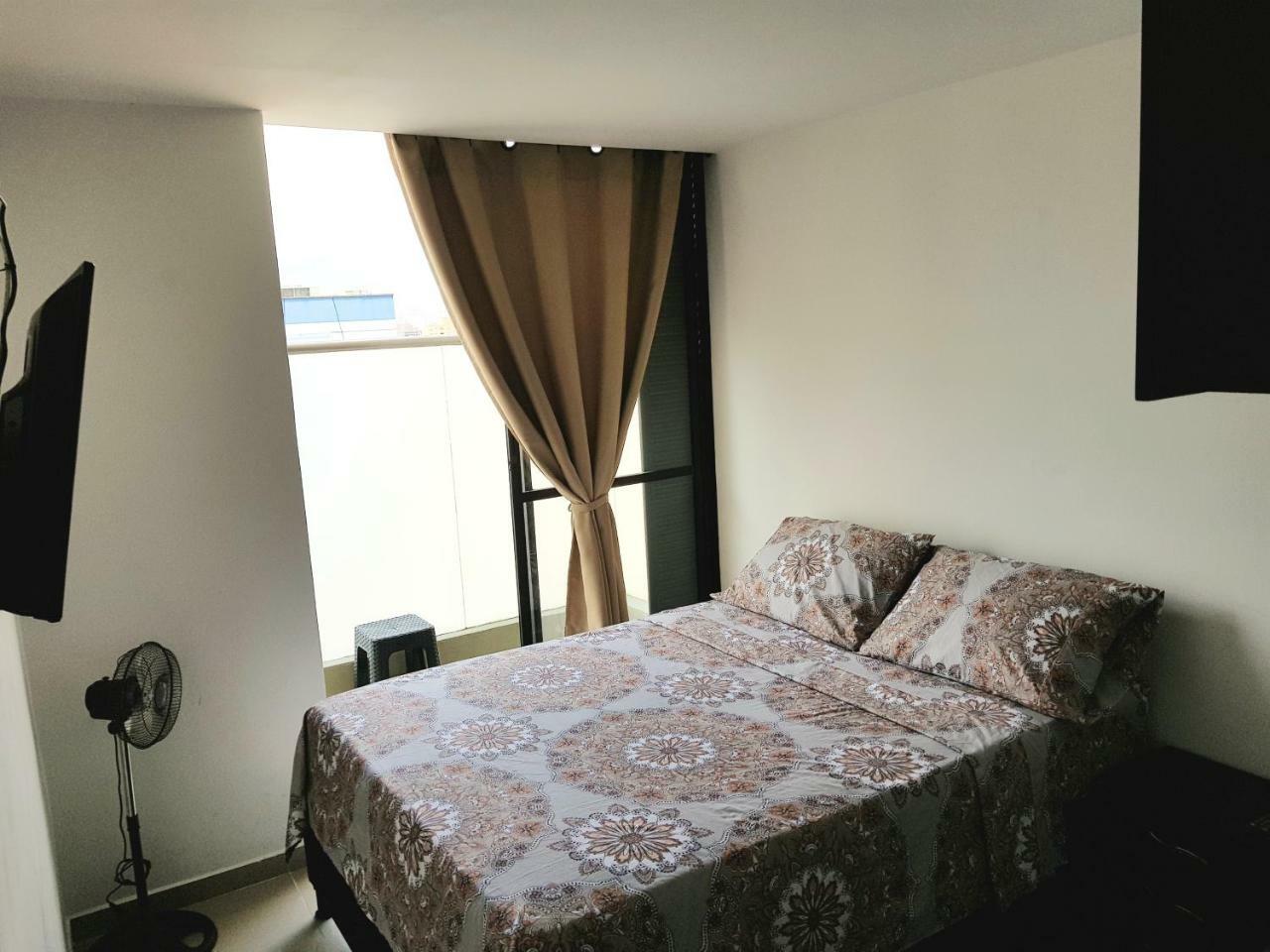Apartasuites Medellin Los Molinos Esterno foto