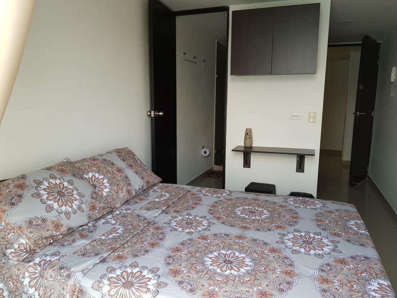 Apartasuites Medellin Los Molinos Esterno foto