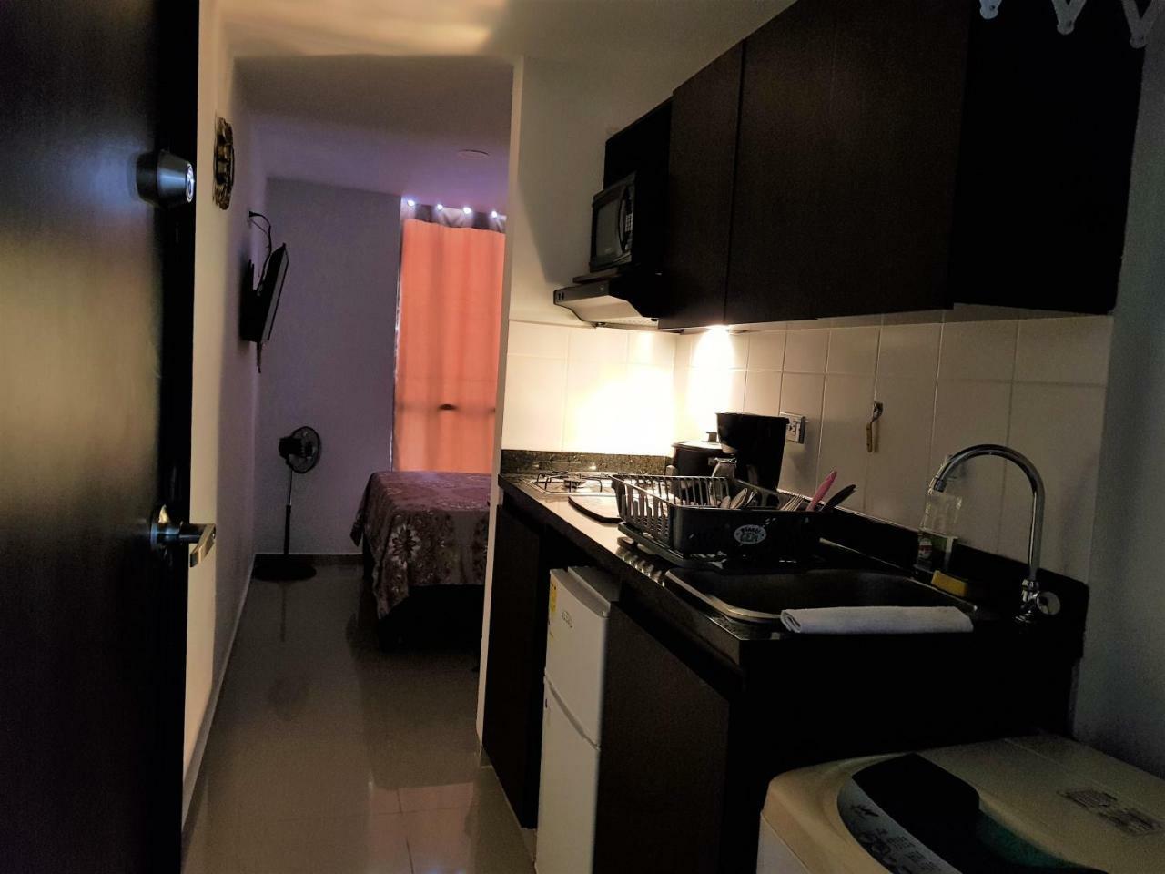 Apartasuites Medellin Los Molinos Esterno foto